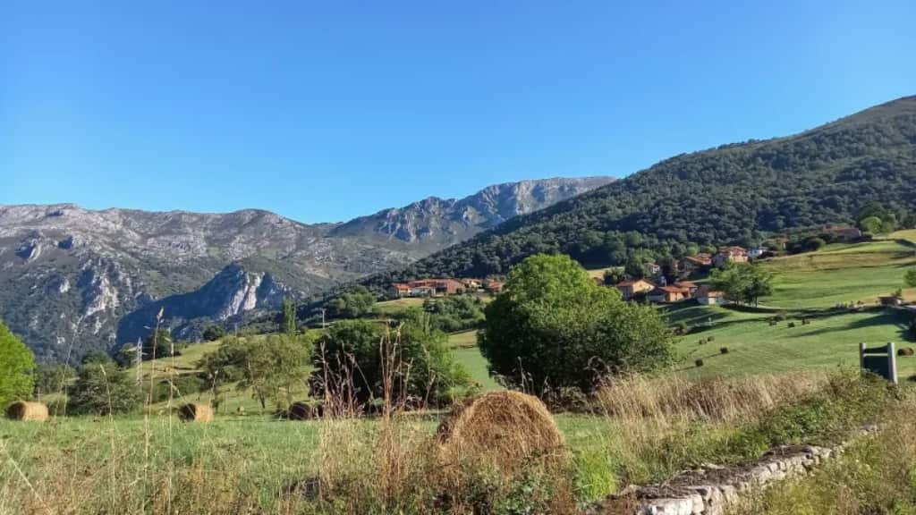 Senda mitológica en Monte Hozarco - Alojamientos Liébana - Molino de Cicera